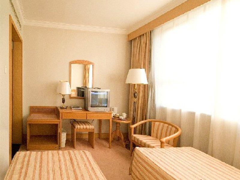 Capital Airport Hotel Beijing Room photo