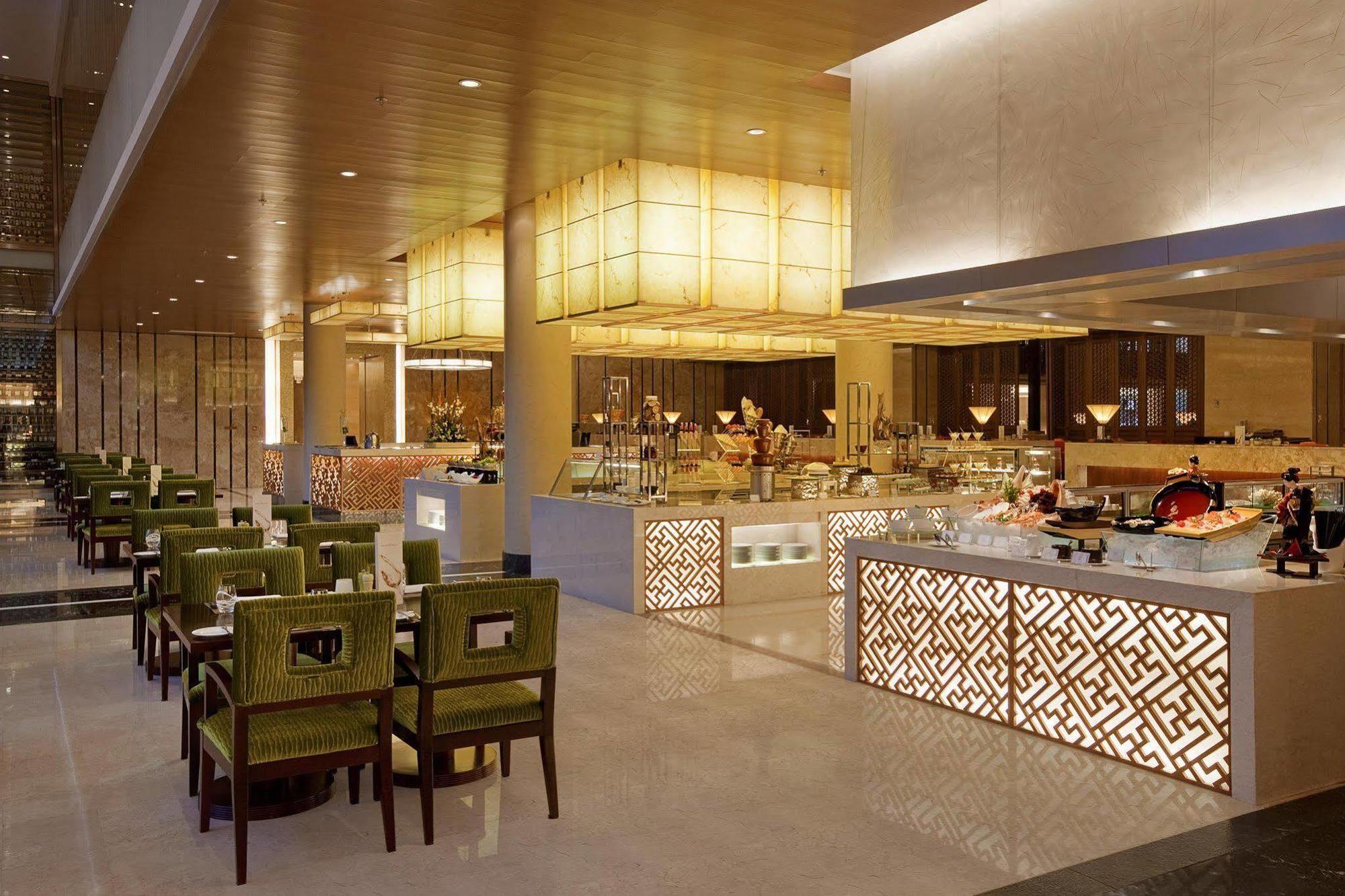 Capital Airport Hotel Beijing Exterior photo