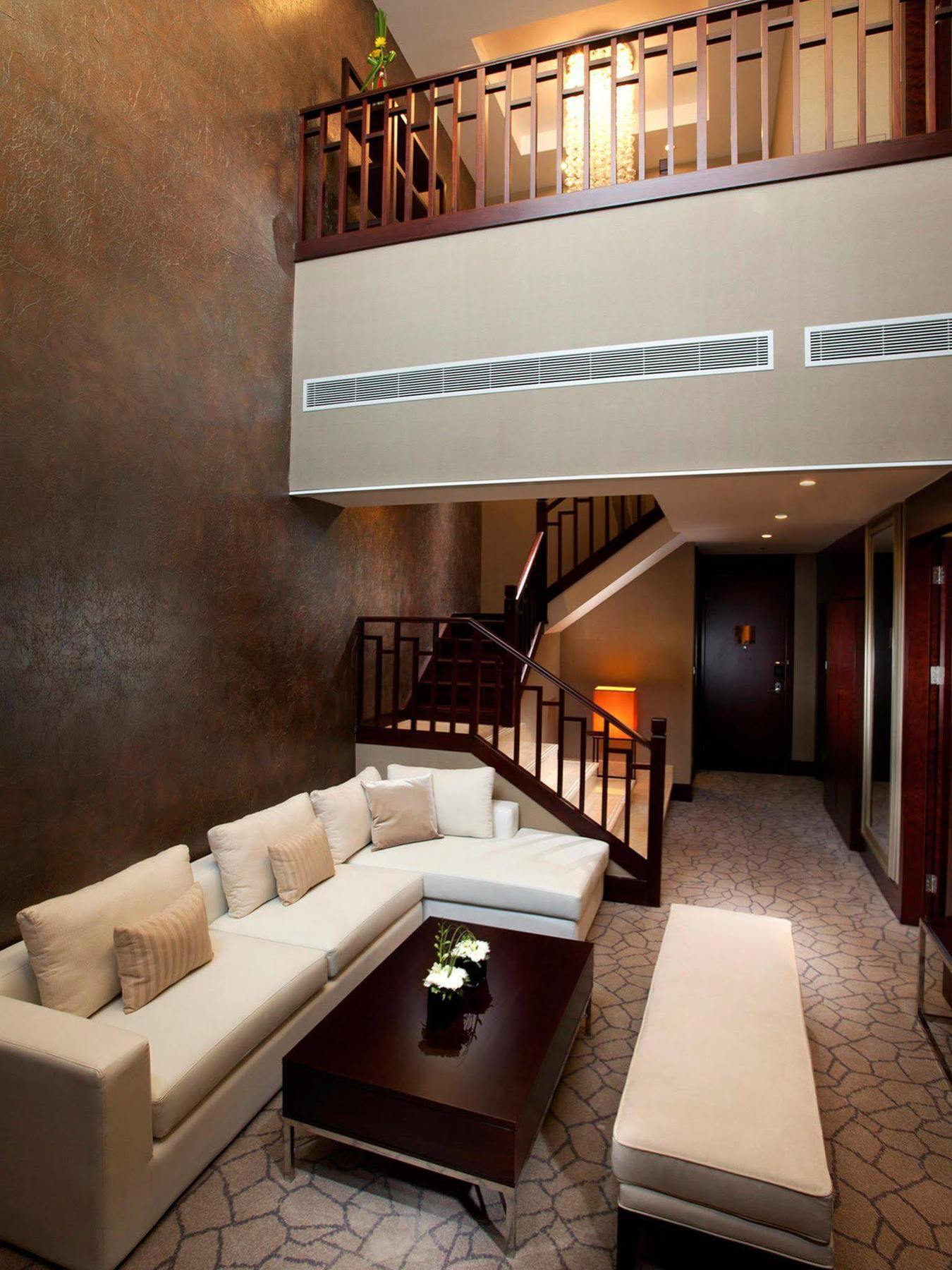 Capital Airport Hotel Beijing Exterior photo
