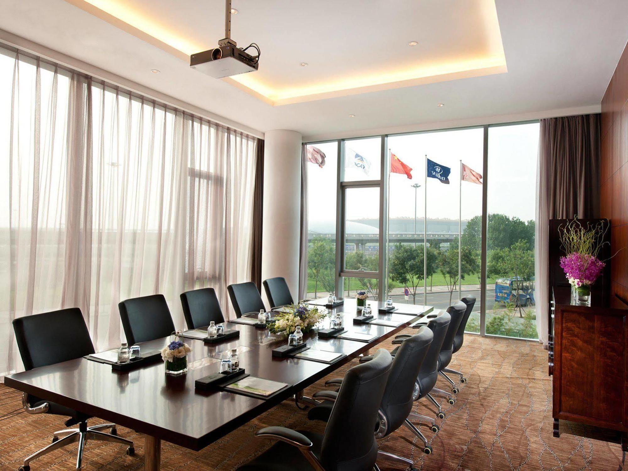Capital Airport Hotel Beijing Exterior photo