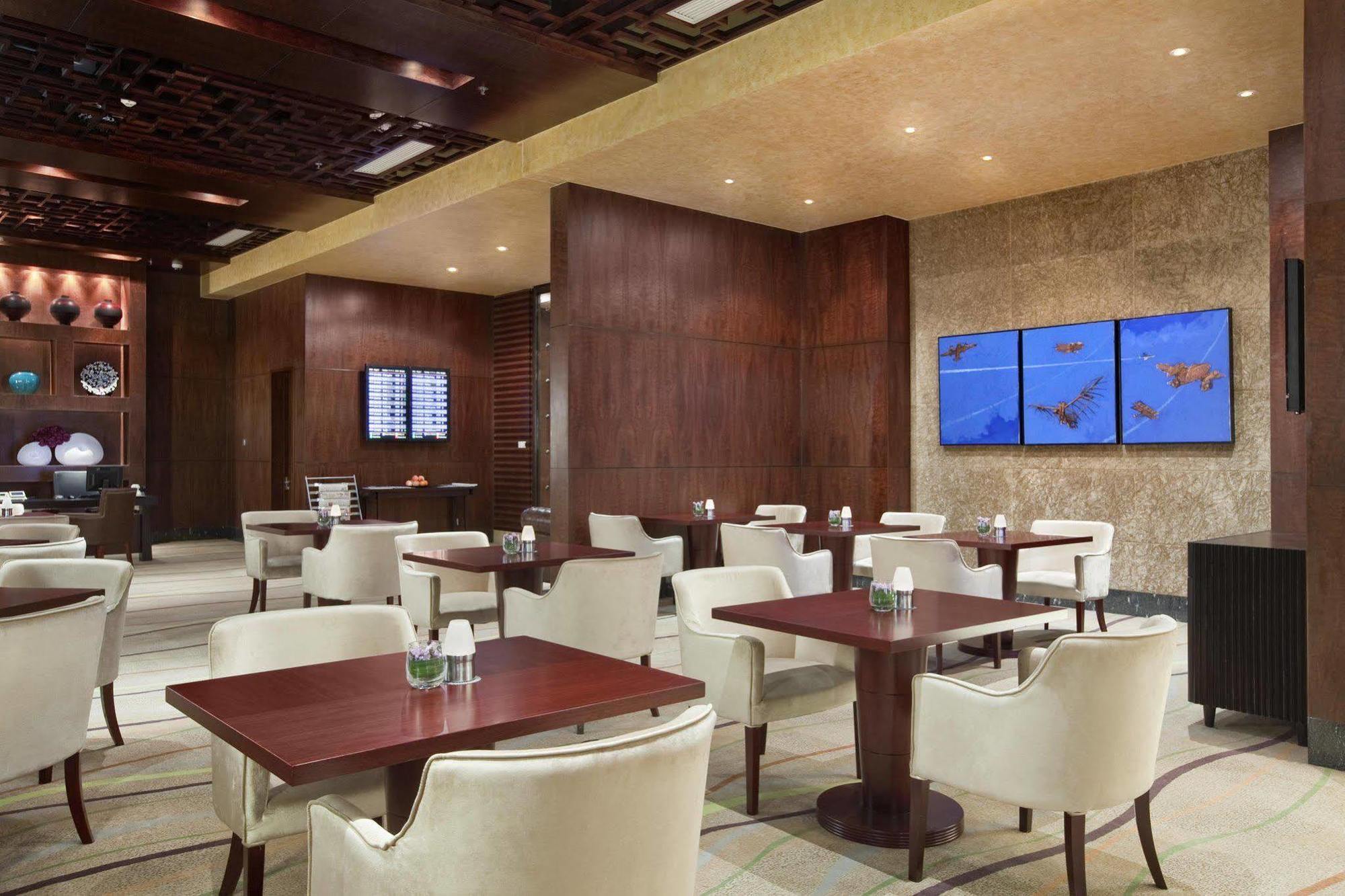 Capital Airport Hotel Beijing Exterior photo